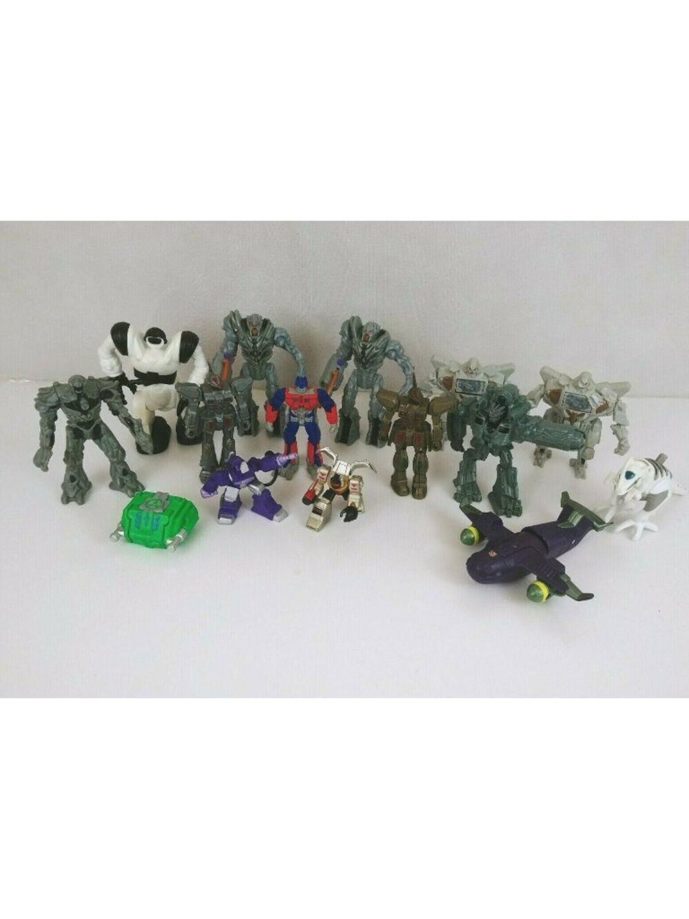 Lot of 15 Robot transformers toys